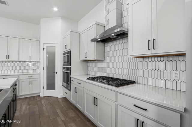 2076 SANTA ISABELLA Street, Sunland Park, NM 88063