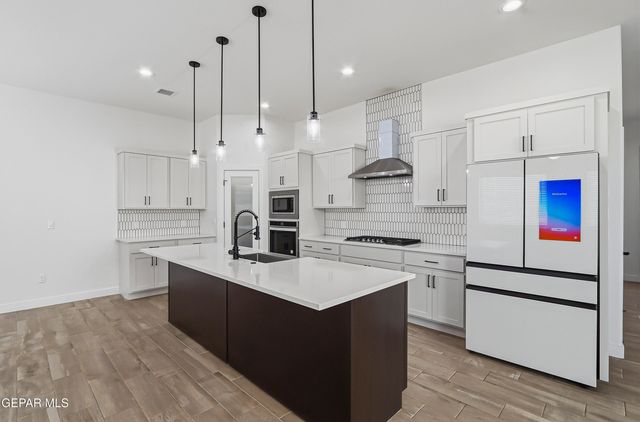 2076 SANTA ISABELLA Street, Sunland Park, NM 88063