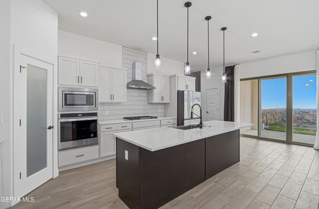 2076 SANTA ISABELLA Street, Sunland Park, NM 88063