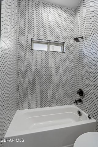 2076 SANTA ISABELLA Street, Sunland Park, NM 88063