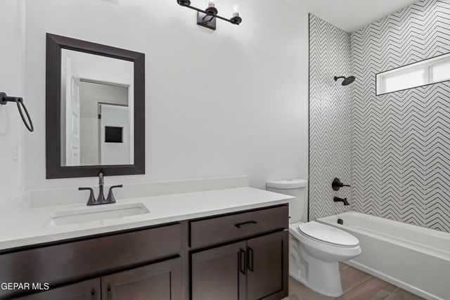 2076 SANTA ISABELLA Street, Sunland Park, NM 88063