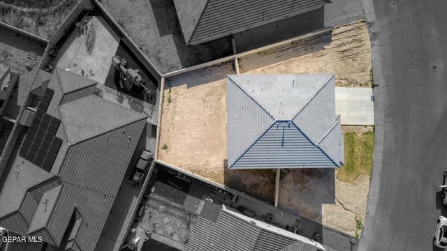 2076 SANTA ISABELLA Street, Sunland Park, NM 88063