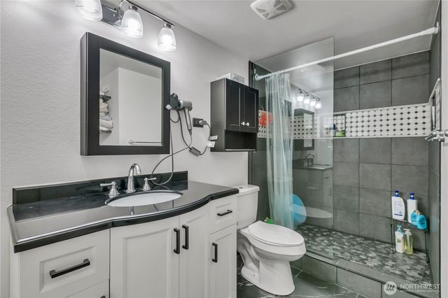 3302 Centennial Way NE, Tacoma, WA 98422