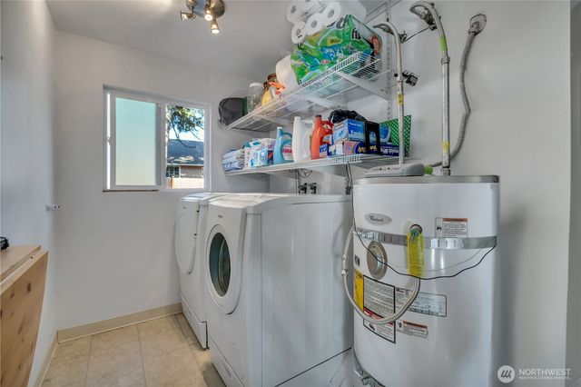 3302 Centennial Way NE, Tacoma, WA 98422