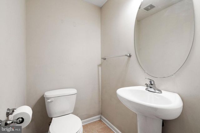 54 COUNCIL CT, Falling Waters, WV 25419