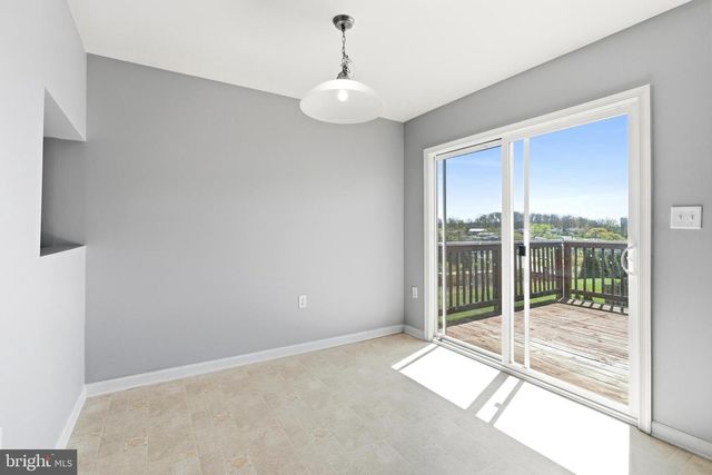 54 COUNCIL CT, Falling Waters, WV 25419