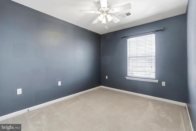 54 COUNCIL CT, Falling Waters, WV 25419