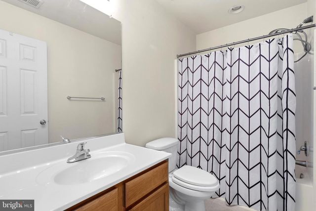 54 COUNCIL CT, Falling Waters, WV 25419