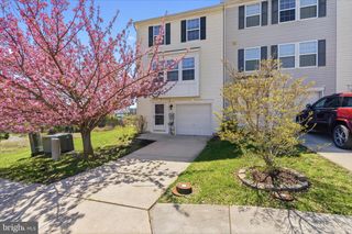 54 COUNCIL CT, Falling Waters, WV 25419