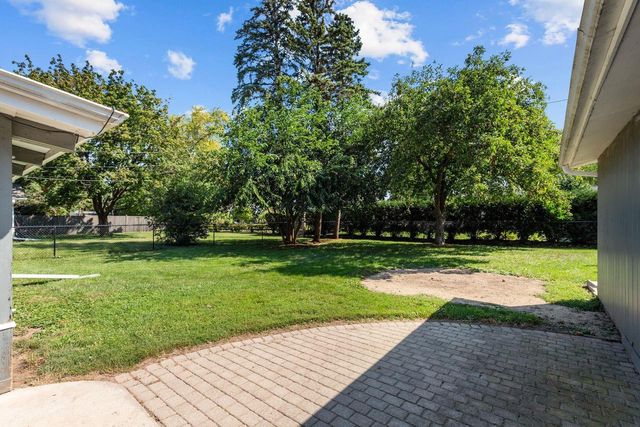1602 DOEMEL STREET, Oshkosh, WI 54901