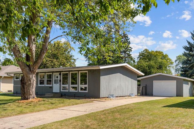 1602 DOEMEL STREET, Oshkosh, WI 54901