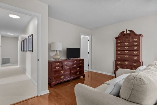 346 Spring Creek Ln, Lebanon, TN 37090