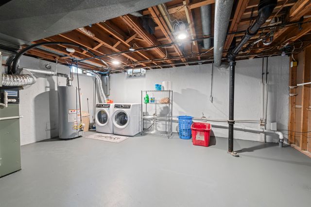 35674 Shook Lane, Clinton Township, MI 48035