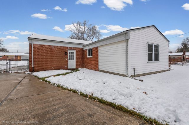 35674 Shook Lane, Clinton Township, MI 48035