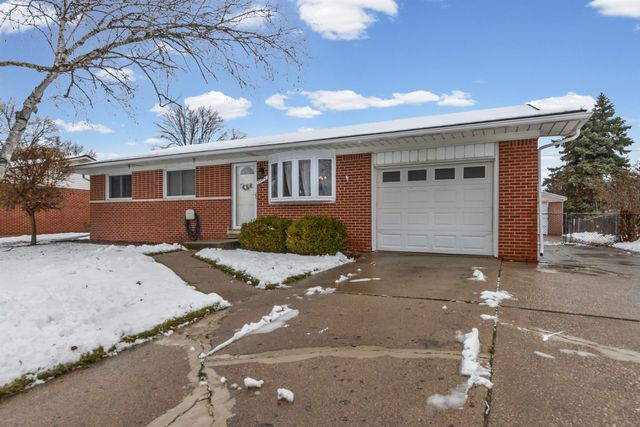 35674 Shook Lane, Clinton Township, MI 48035