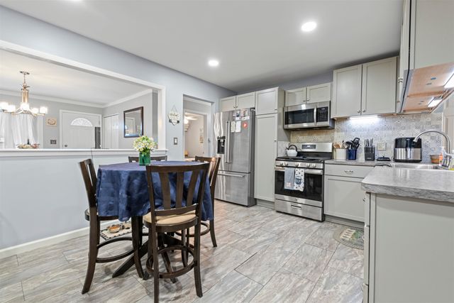 35674 Shook Lane, Clinton Township, MI 48035