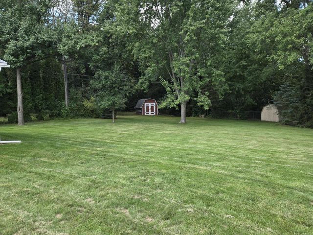 3775 S Sunny View DRIVE, New Berlin, WI 53151
