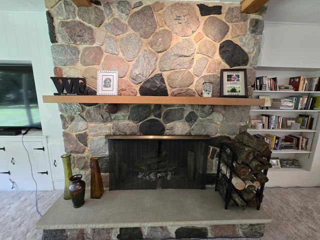 3775 S Sunny View DRIVE, New Berlin, WI 53151