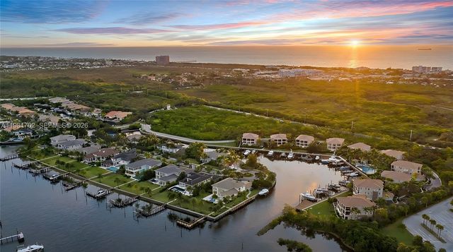 13629 Treasure Cove Circle 13629, North Palm Beach, FL 33408