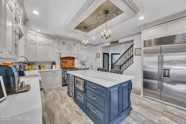 8 Kudyba Court, Manalapan, NJ 07726