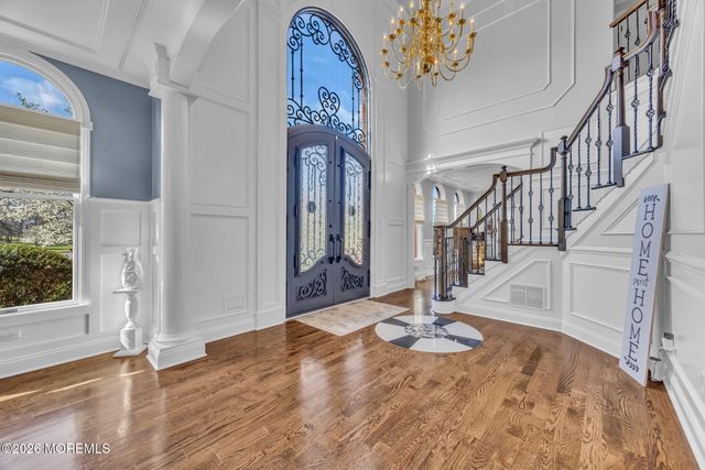 8 Kudyba Court, Manalapan, NJ 07726