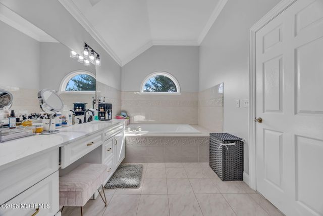 8 Kudyba Court, Manalapan, NJ 07726