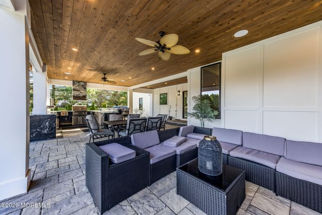 8 Kudyba Court, Manalapan, NJ 07726