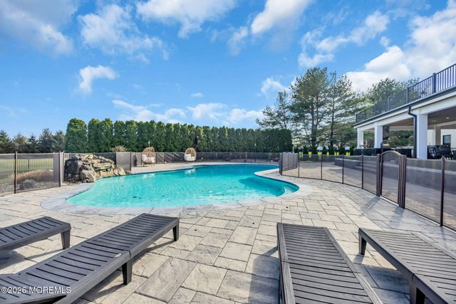 8 Kudyba Court, Manalapan, NJ 07726