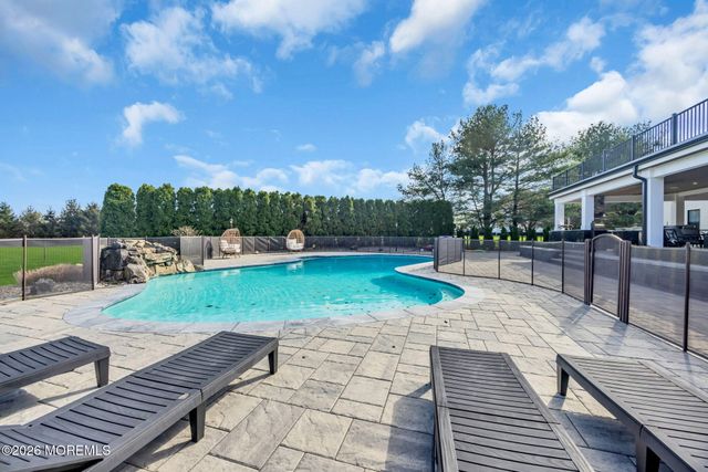 8 Kudyba Court, Manalapan, NJ 07726