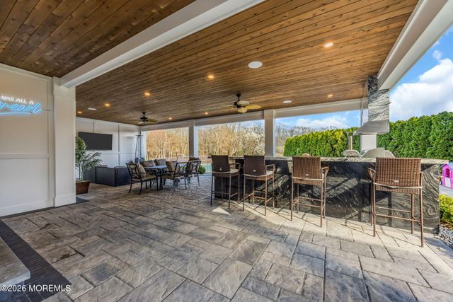 8 Kudyba Court, Manalapan, NJ 07726