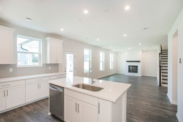 2640 Kemp Drive, Hermitage, TN 37076