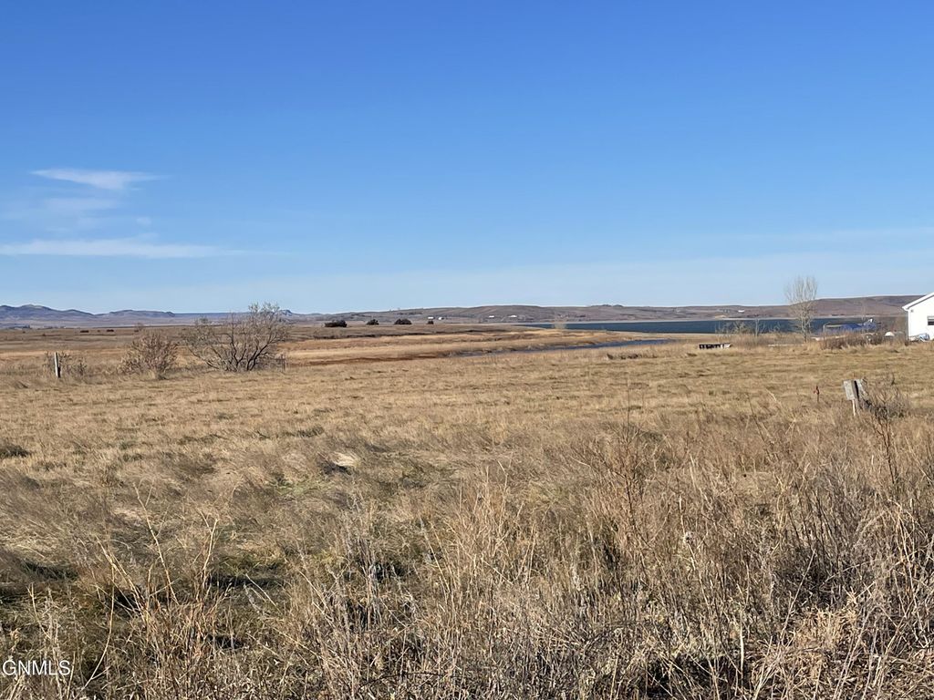 19 Rudy Lane SW, Linton, ND 58552 photo 2