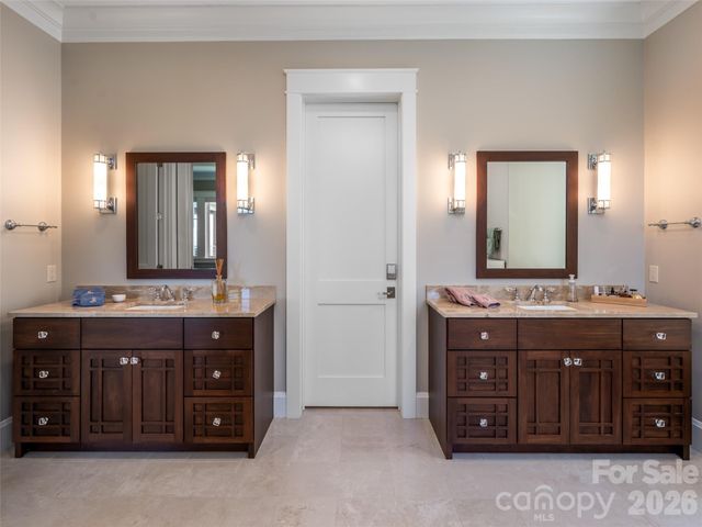 32 Timberwolf Court, Asheville, NC 28804