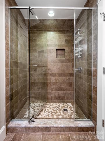 32 Timberwolf Court, Asheville, NC 28804