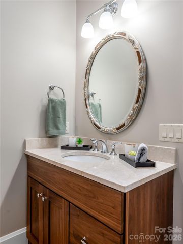 32 Timberwolf Court, Asheville, NC 28804