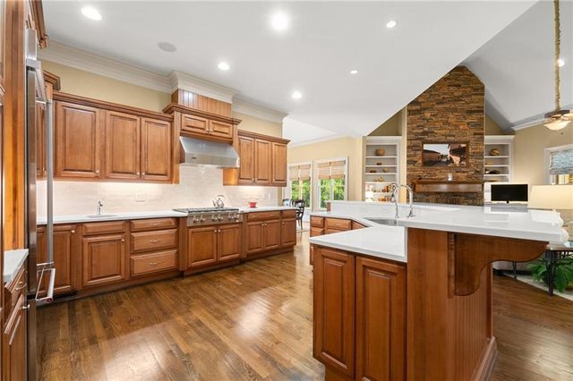 322 Edwards Brook Lane, Canton, GA 30115