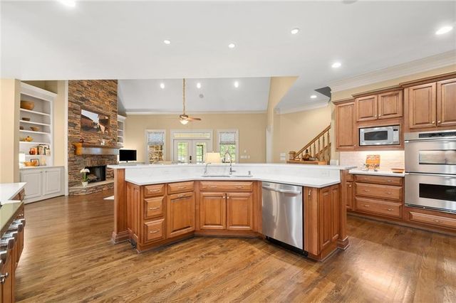 322 Edwards Brook Lane, Canton, GA 30115