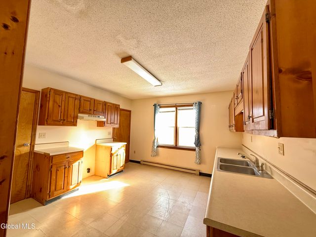 90 Pleasant Street, Ballston Spa, NY 12020