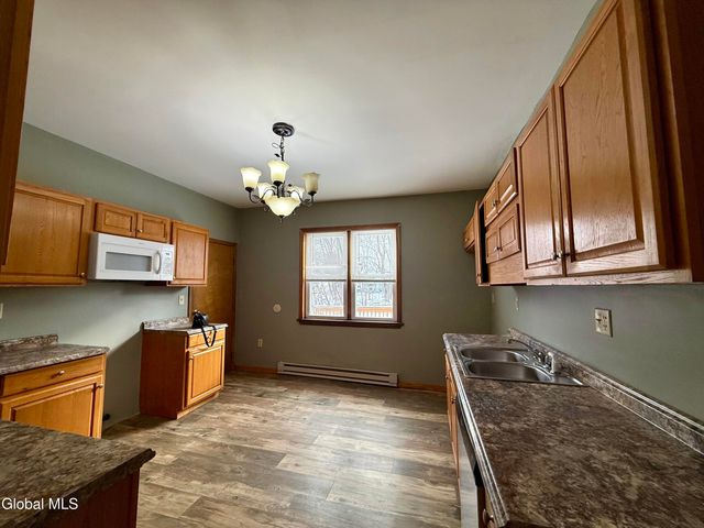 90 Pleasant Street, Ballston Spa, NY 12020