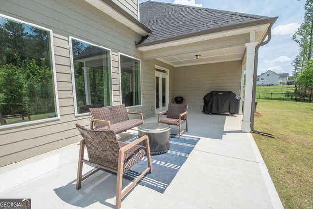 400 Atlantica Drive, Newnan, GA 30263