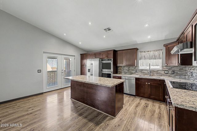 6104 E INGRAM Street, Mesa, AZ 85205