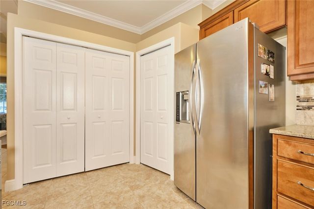 8893 Bristol BEND, Fort Myers, FL 33908