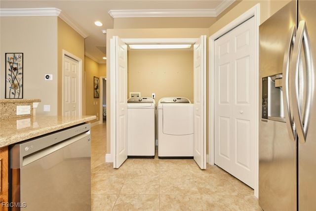 8893 Bristol BEND, Fort Myers, FL 33908