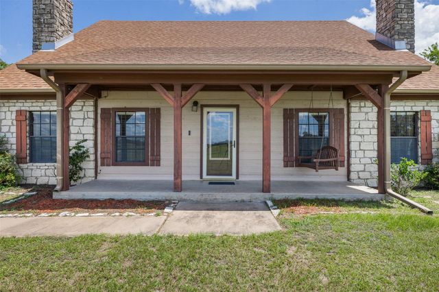 2015 County Road 226, Giddings, TX 78942