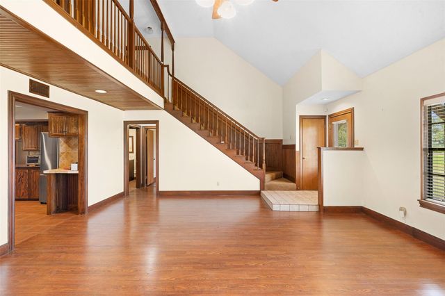 2015 County Road 226, Giddings, TX 78942