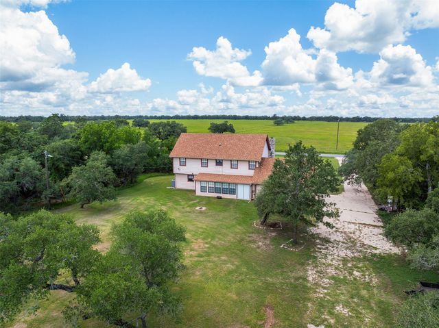 2015 County Road 226, Giddings, TX 78942