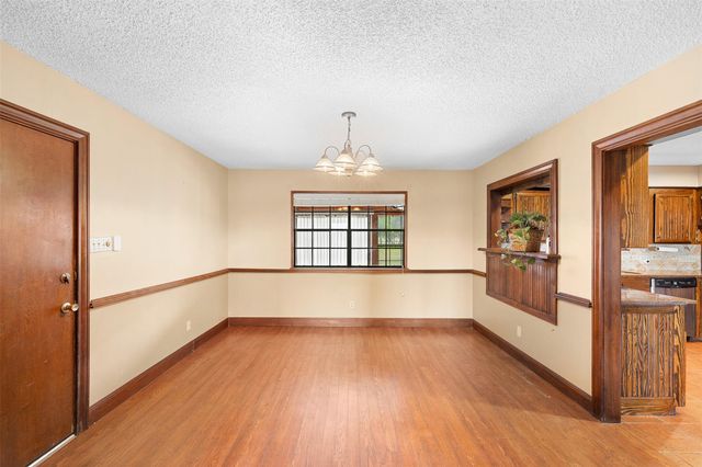 2015 County Road 226, Giddings, TX 78942