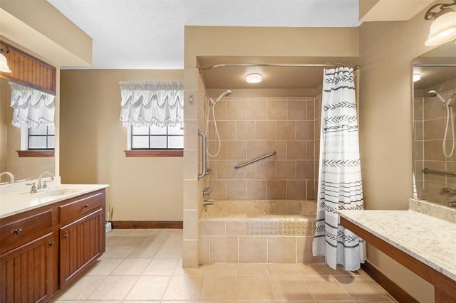 2015 County Road 226, Giddings, TX 78942