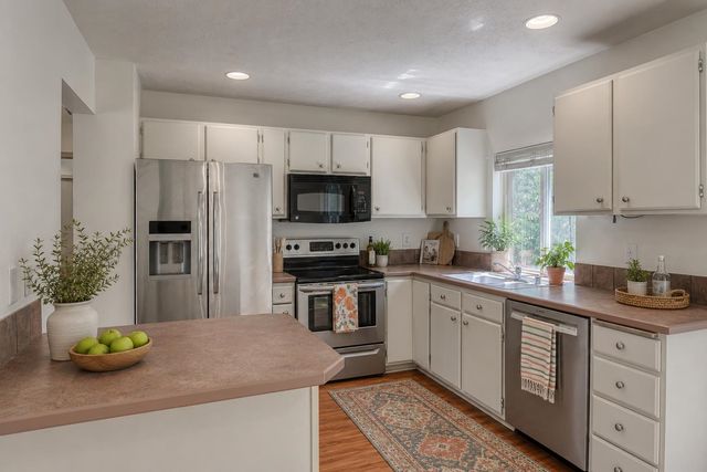 4262 E 33RD Ave, Spokane, WA 99223