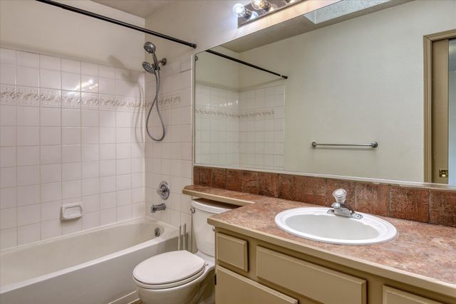 4262 E 33RD Ave, Spokane, WA 99223